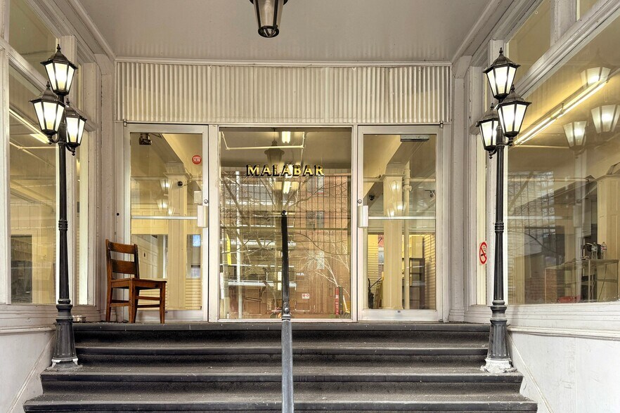 More Photos Of 10-14 Mccaul St, Toronto Office For Sale