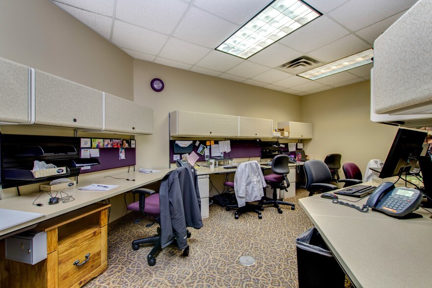 More Photos Of 7201-7245 University Ave NE, Fridley Medical For Lease
