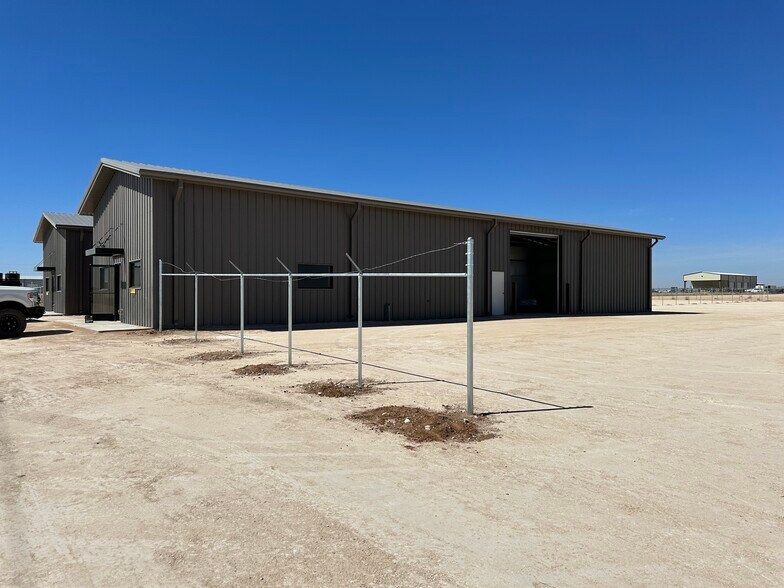 More Photos Of 1608 S County Road 1101, Midland Warehouse For Lease