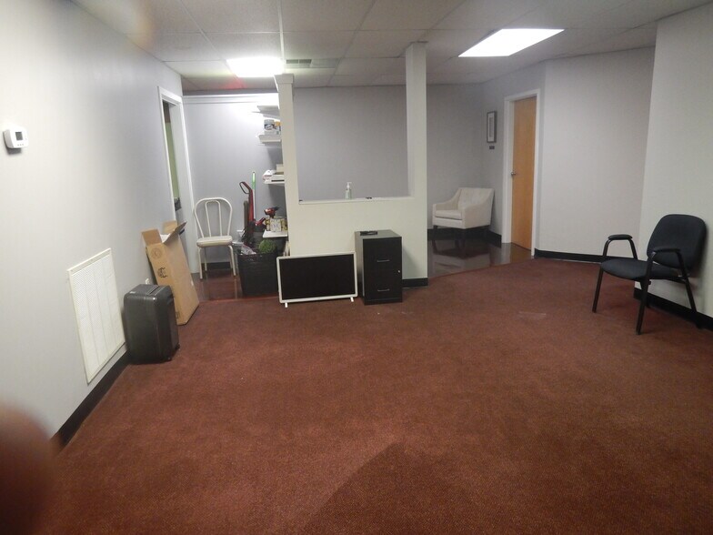 More Photos Of 200 Centerville Rd, Warwick Office Residential For Lease
