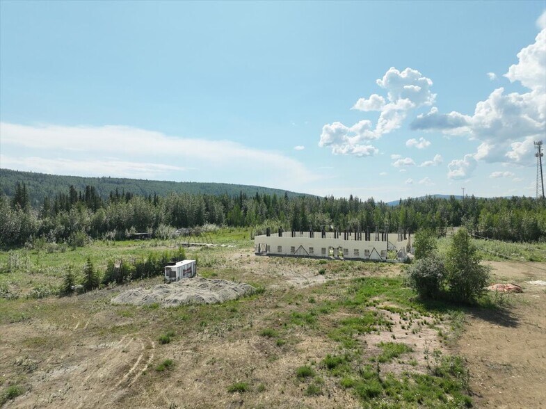 More Photos Of 2999 Parks Hwy, Fairbanks Service Station For Sale