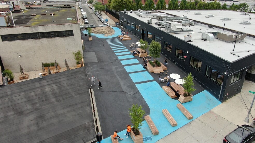 More Photos Of 4346 12th St, Long Island City Storefront Retail Office For Lease