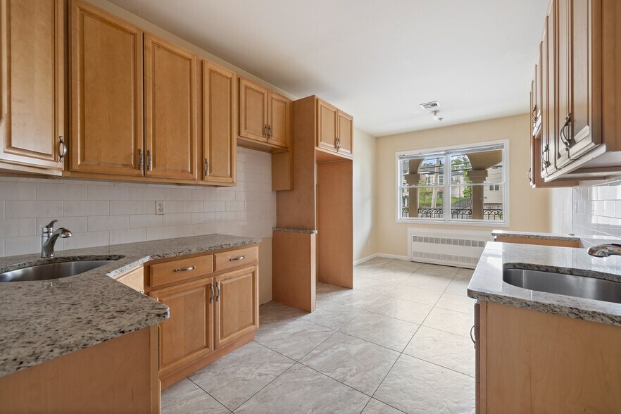 More Photos Of 342 Blauvelt Rd, Monsey Apartments For Sale