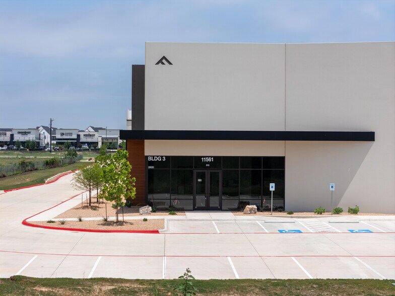 More Photos Of Hero Way West, Leander Unknown For Lease