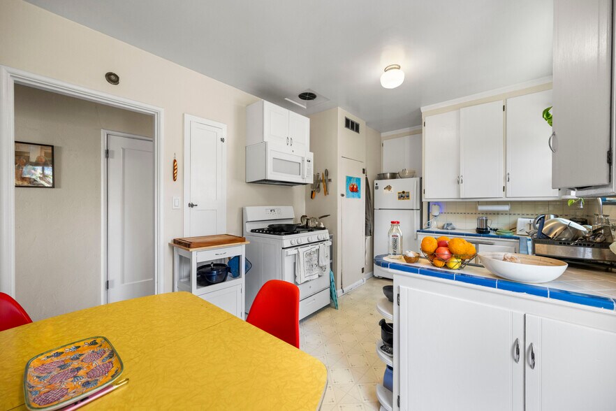 More Photos Of 367 41st St, Oakland Multifamily For Sale