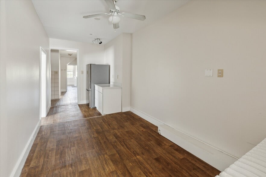 More Photos Of 20 S Village Ave, Exton Apartments For Sale
