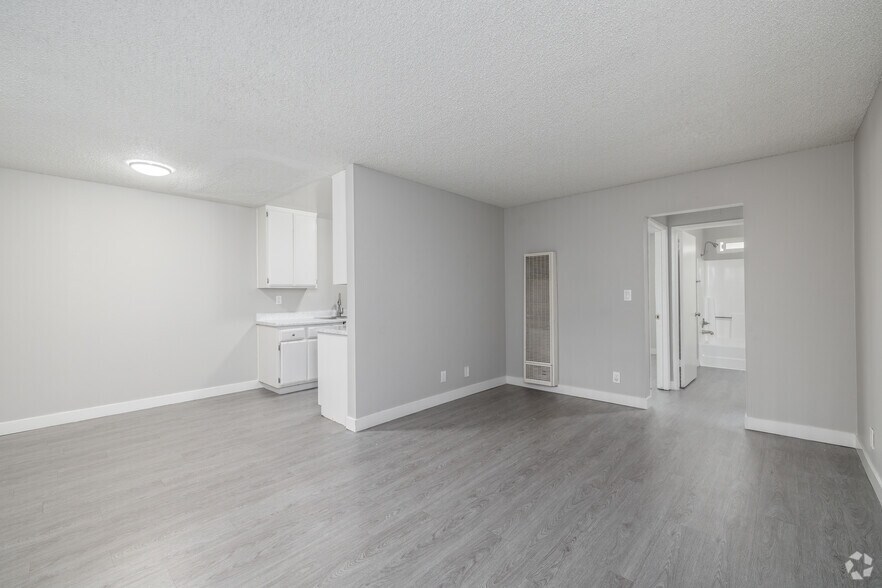 More Photos Of 1628 W 218th St, Torrance Apartments For Sale