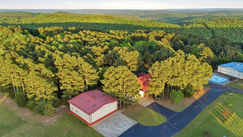 More Photos Of 267 Stinson Dr, Clinton Specialty For Sale