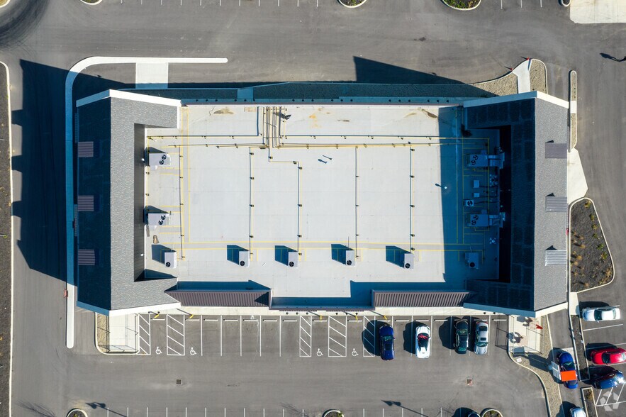 More Photos Of 50 Coughlin Ln, Delaware Storefront Retail Office For Lease