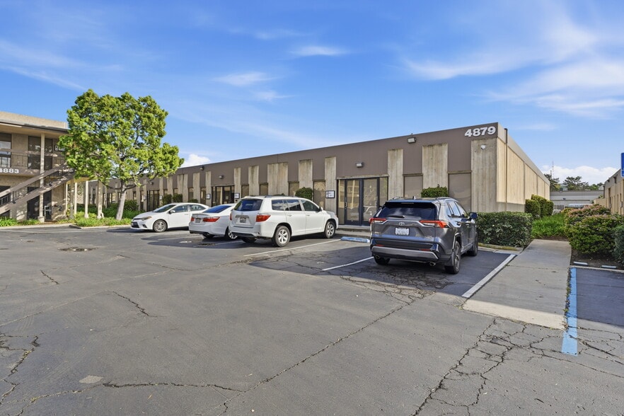 More Photos Of 4883 Ronson Ct, San Diego Unknown For Lease