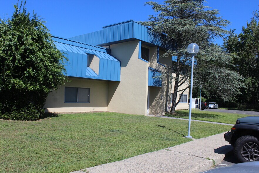 More Photos Of 3321 Doris Ave, Ocean Unknown For Lease