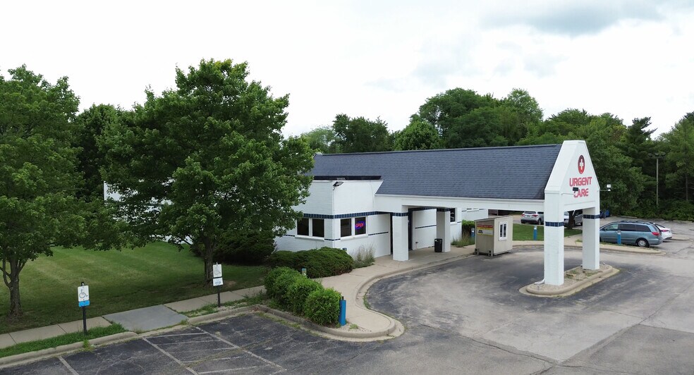 More Photos Of 872 Ohio Pike, Cincinnati Medical For Sale