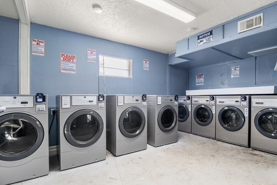 More Photos Of 306 Gilmer St, Killeen Apartments For Sale