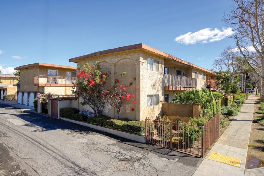 More Photos Of 7959 Bright Ave, Whittier Apartments For Sale