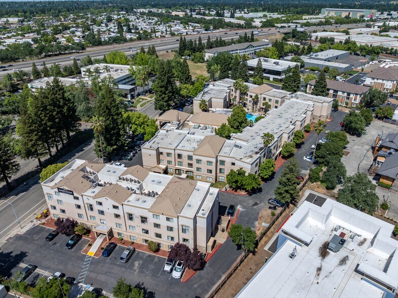 More Photos Of 11260 Point East Dr, Rancho Cordova Apartments For Sale