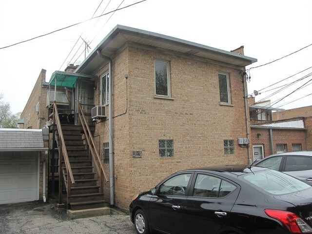 More Photos Of 6444 N Central Ave, Chicago Office For Sale