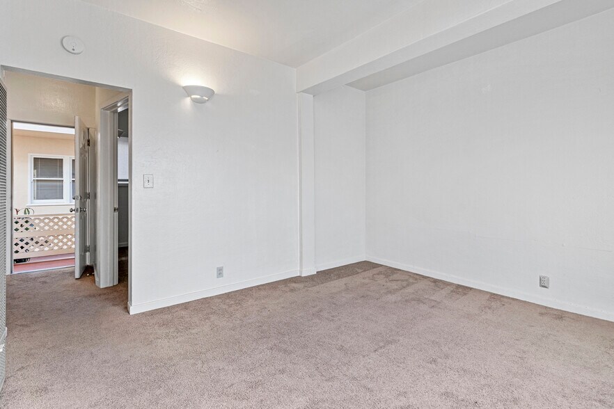 More Photos Of 1716-1732 University Ave, Berkeley Apartments For Sale