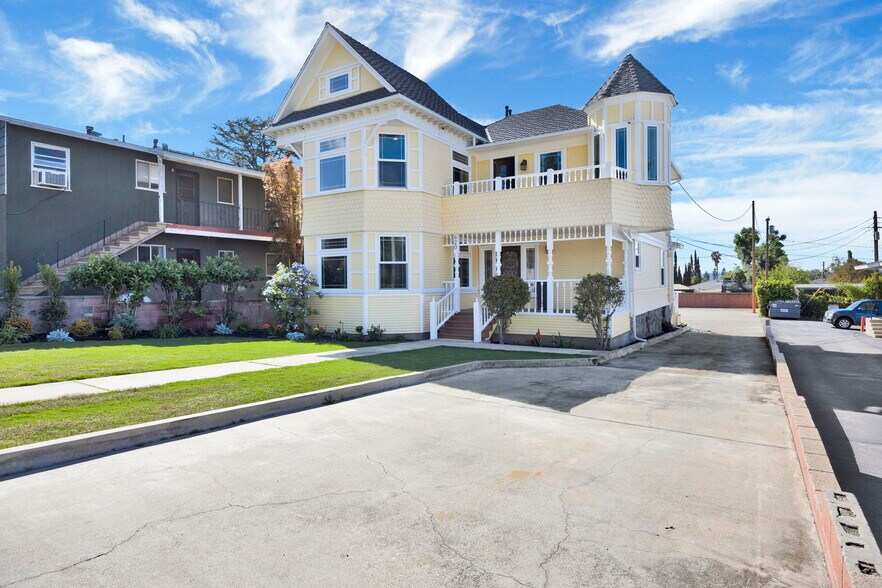 More Photos Of 620 W Foothill Blvd, Monrovia Office For Sale