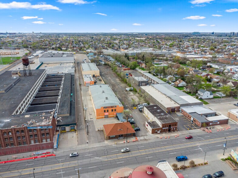 More Photos Of 14321 W Warren Ave, Dearborn Land For Lease