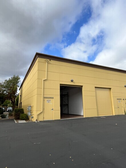 More Photos Of 4320 Redwood Hwy, San Rafael Warehouse For Sale