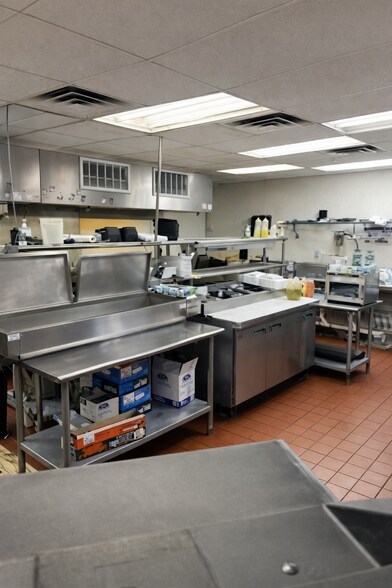 More Photos Of 3605 34th St, Lubbock Restaurant For Sale