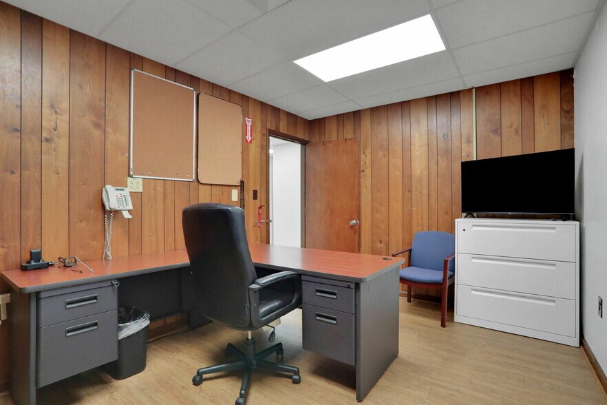 More Photos Of 1712-1736 University Blvd S, Jacksonville Medical For Sale