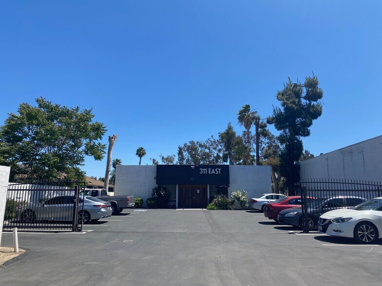 More Photos Of 311 E Washington Ave, Escondido Office For Lease