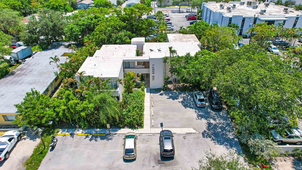 More Photos Of 100 SE 21 St, Fort Lauderdale Apartments For Sale