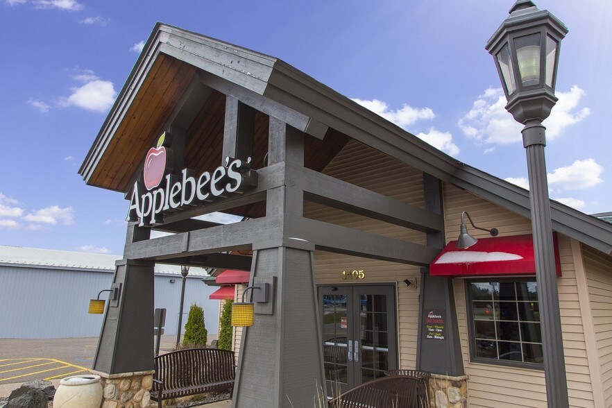 More Photos Of 1405 Mn-33 S, Cloquet Restaurant For Lease