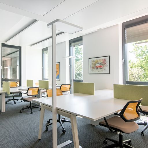 More Photos Of 7733 Forsyth Blvd, Clayton Coworking Space