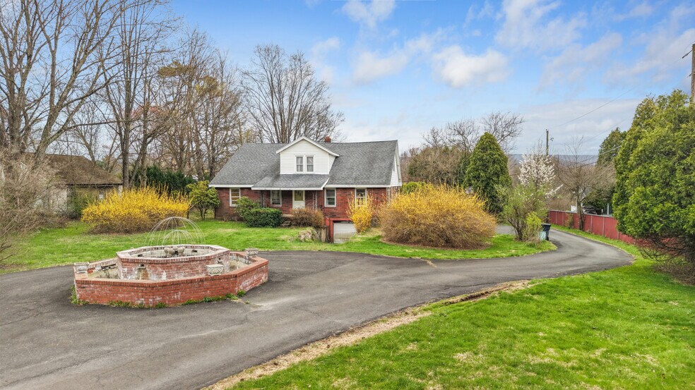 More Photos Of 2115 W Main St, Stroudsburg Service For Sale