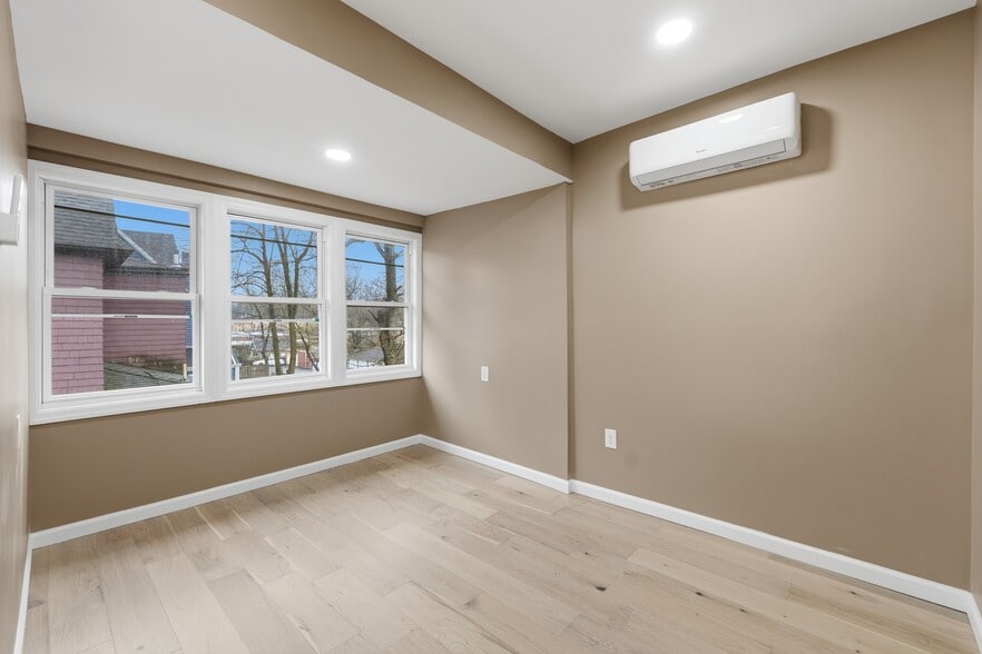 More Photos Of 82 Grove St, Montclair Apartments For Sale