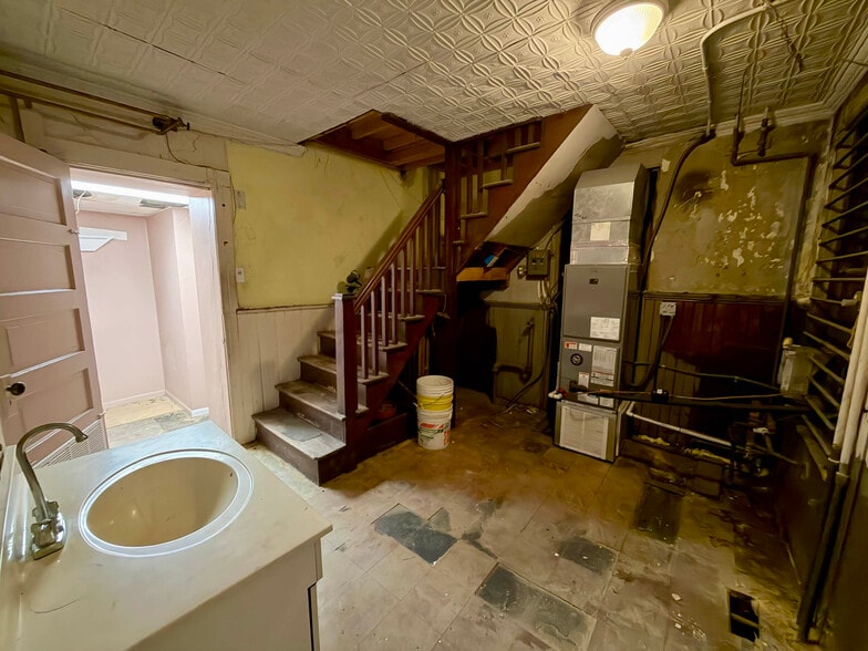 More Photos Of 1137 Light St, Baltimore Storefront Retail Residential For Sale