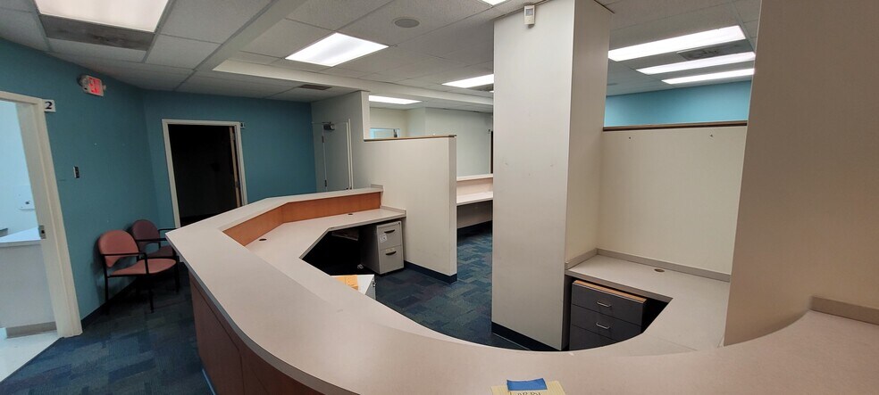 More Photos Of 11709 Lorain Ave, Cleveland Medical For Lease