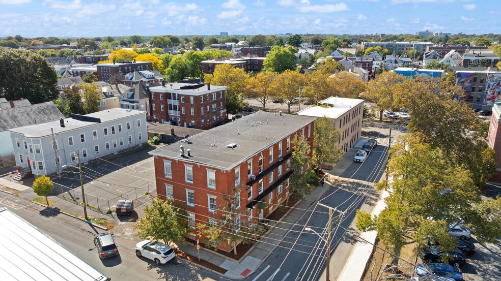 More Photos Of 10-14 Lynch St, Salem Apartments For Sale