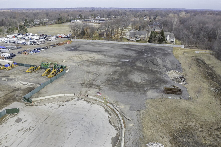 Primary Photo Of Simone Industrial Dr, Shelby Township Warehouse For Lease