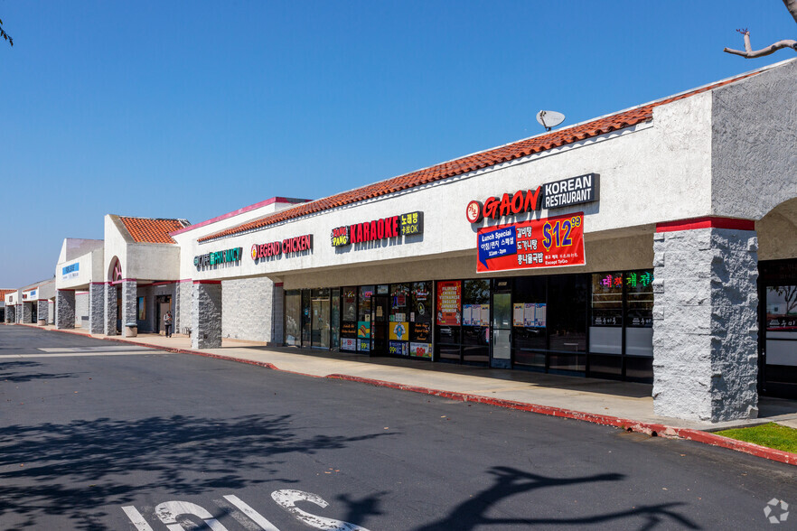 Primary Photo Of 12521-12573 Carson St, Hawaiian Gardens Unknown For Lease