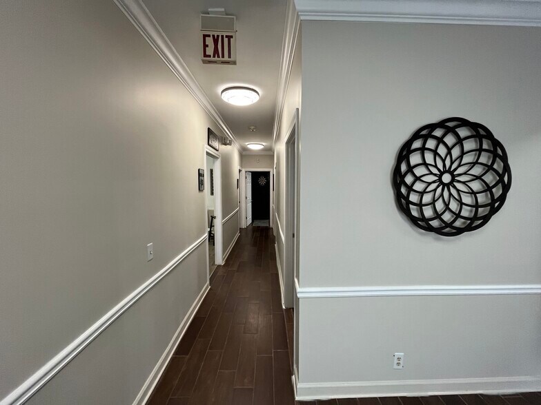 More Photos Of 850 Kennesaw Ave NW, Marietta Medical For Lease