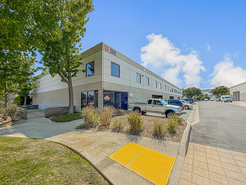 Primary Photo Of 2362 E Sturgis Rd, Oxnard Warehouse For Sale