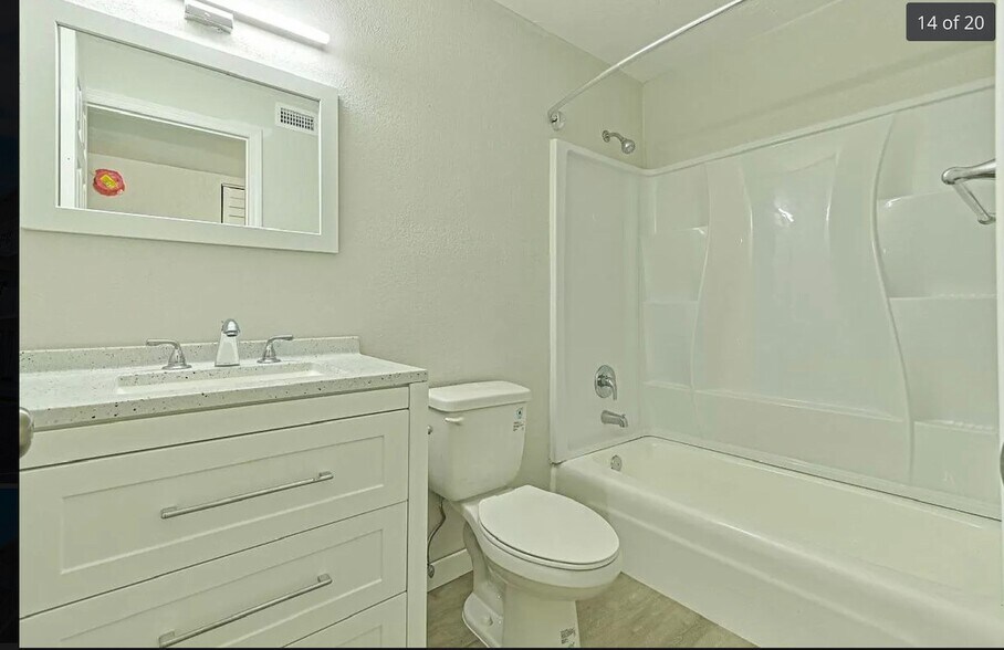 More Photos Of 208 N Halifax Ave, Daytona Beach Apartments For Sale
