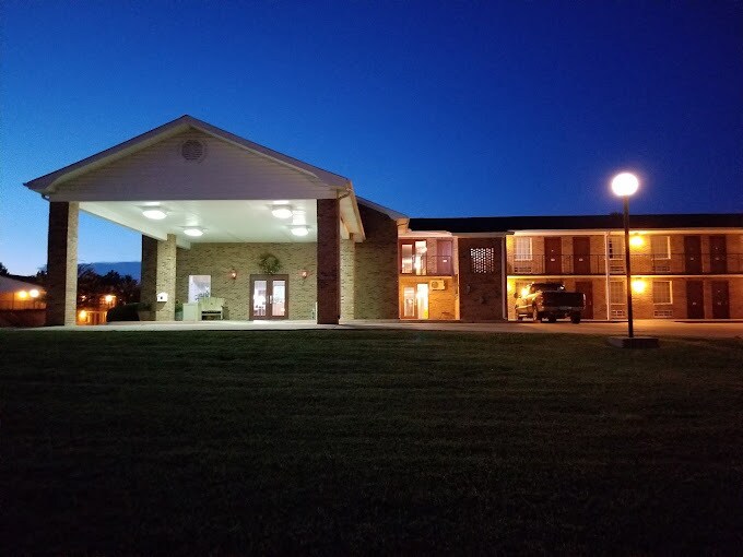 Primary Photo Of 201 Unity Rd, Crossett Hotel For Sale