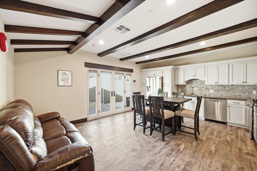 More Photos Of 5237 Topanga Canyon Blvd, Woodland Hills Multifamily For Sale