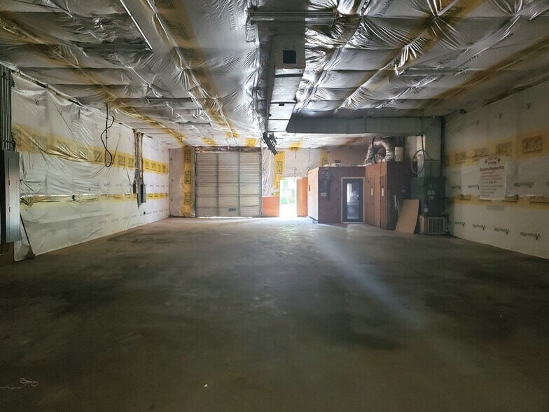 More Photos Of 1544 Jefferson Chemical Rd, Conroe Warehouse For Sale