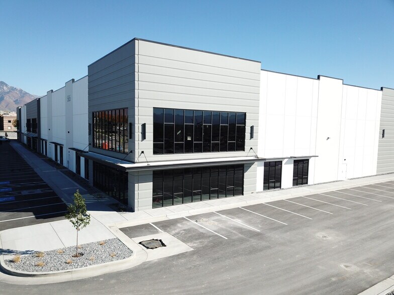 More Photos Of 565 Parkland Drive, Sandy Warehouse For Sale