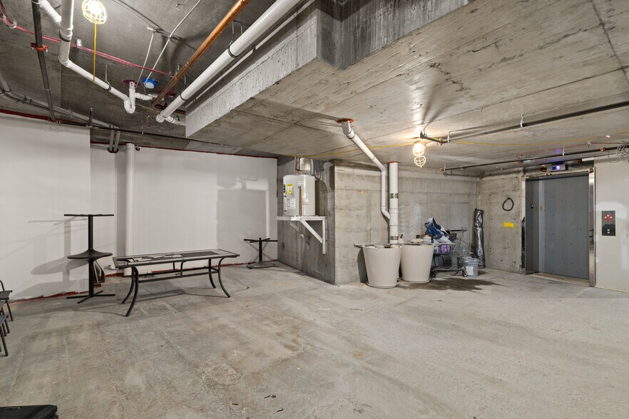 More Photos Of 88 Regent St, Jersey City Apartments For Lease