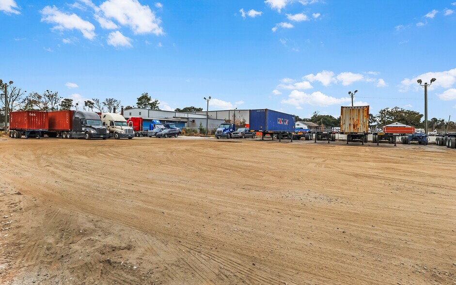 More Photos Of 123 Beasley Rd, Savannah Industrial For Sale