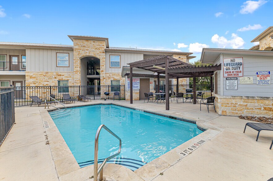 More Photos Of 1407 Sidney Baker St, Kerrville Apartments For Sale