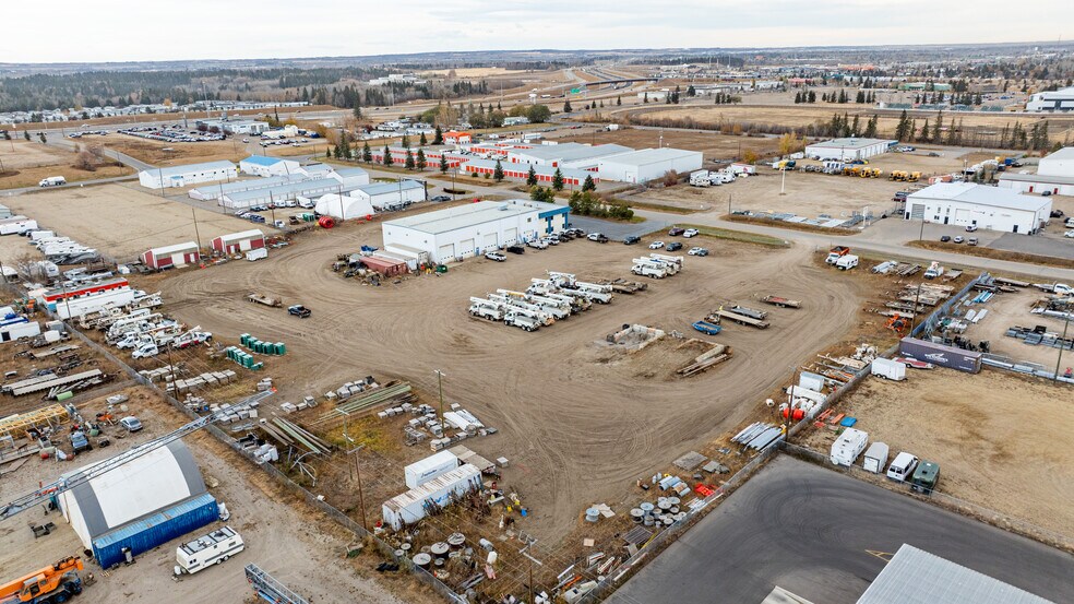 More Photos Of 95 Poplar St, Red Deer County Warehouse For Sale