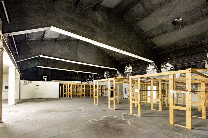 More Photos Of 8300 Woodward Ave, Detroit General Retail For Sale