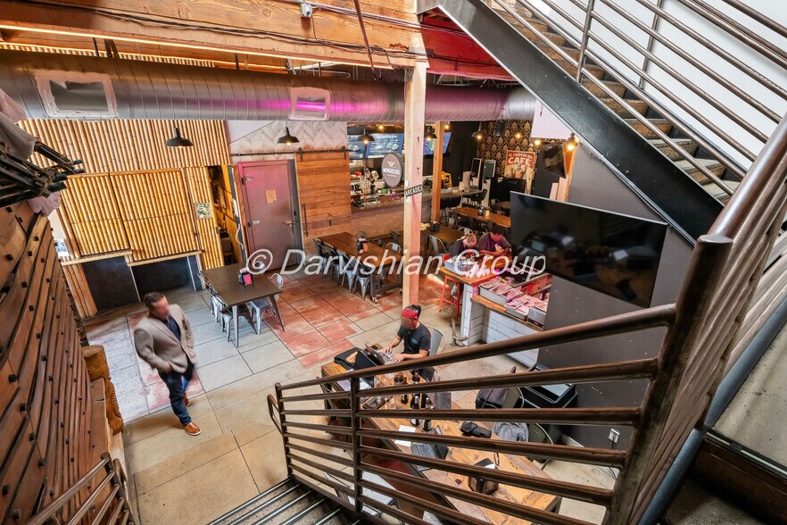 More Photos Of 515 N Main St, Santa Ana Restaurant For Sale